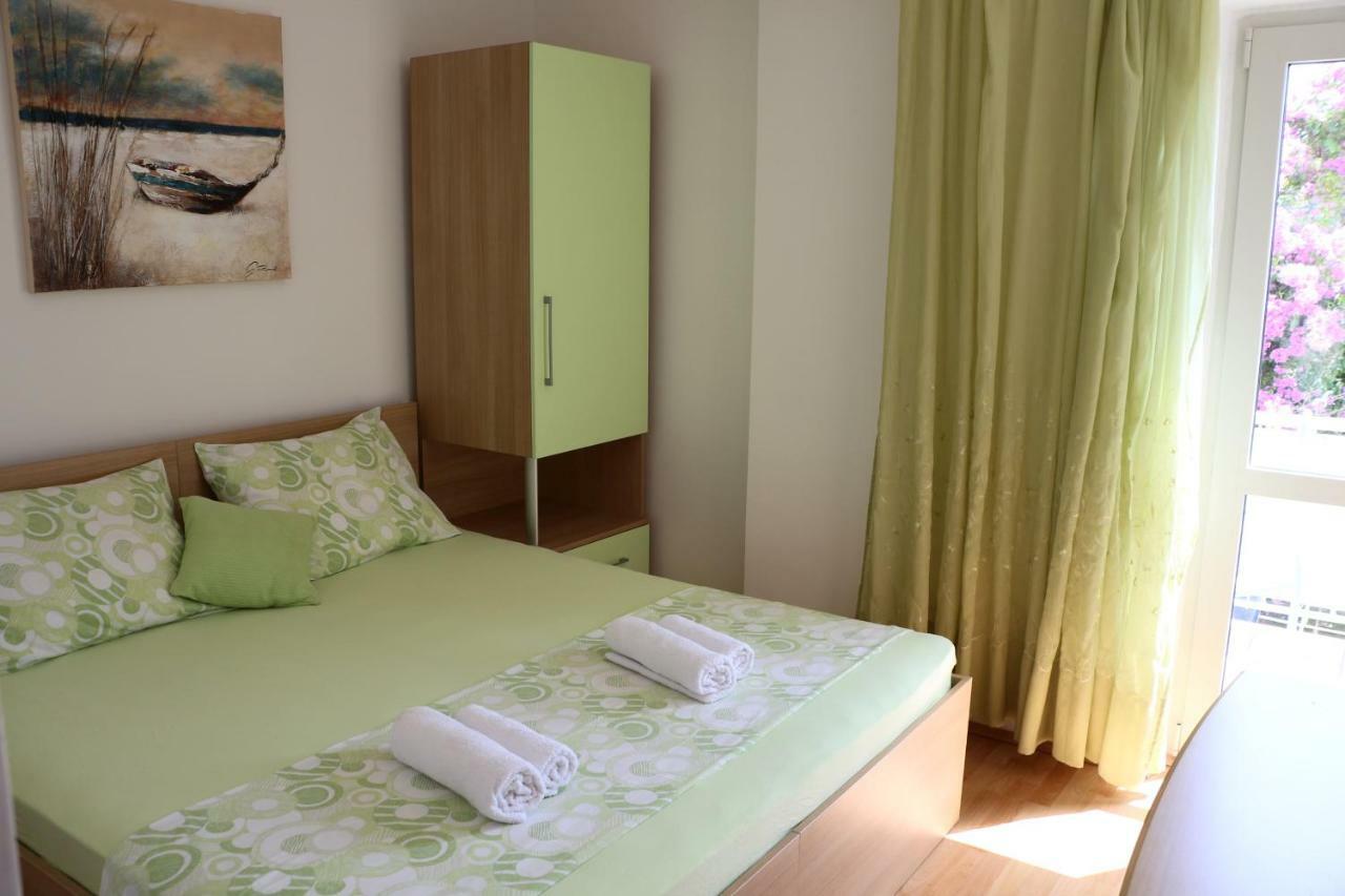 Apartment Mlacic Hvar Town Exterior foto